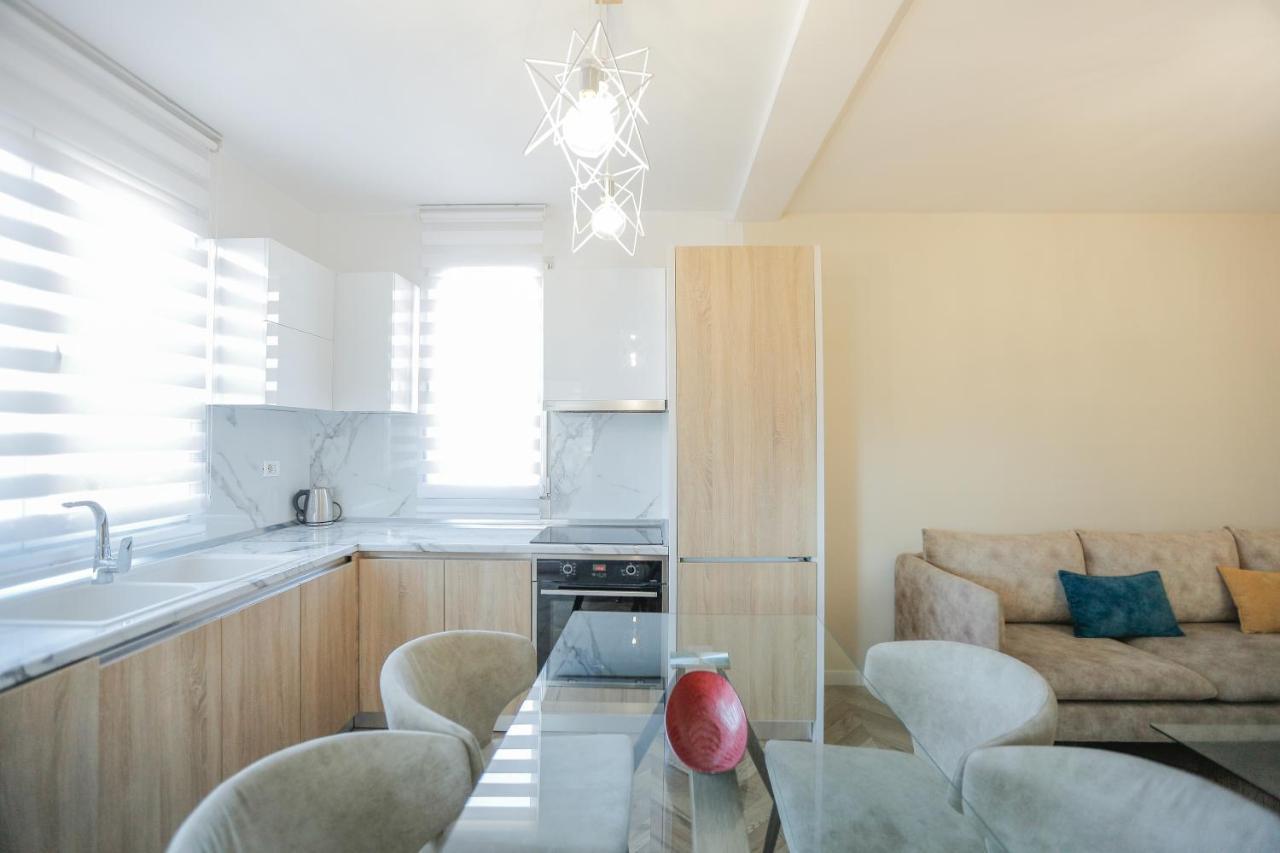Miku Apartments-Luxury City View At Wilson Square Tirana Zewnętrze zdjęcie