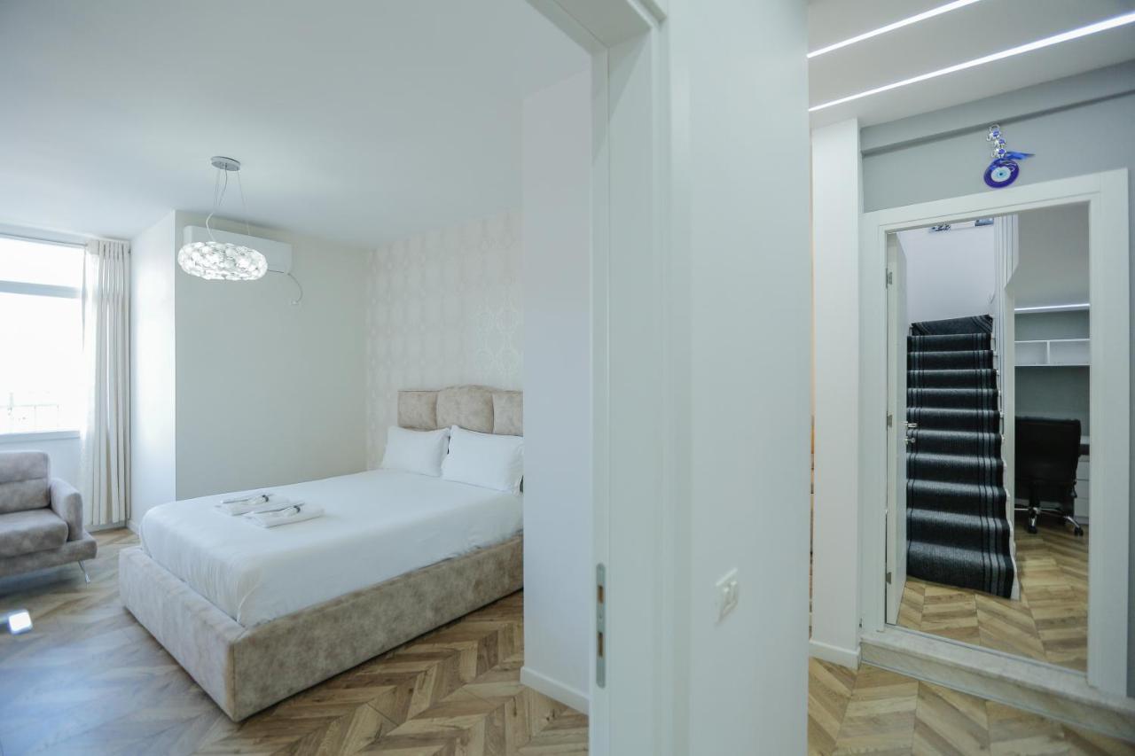 Miku Apartments-Luxury City View At Wilson Square Tirana Zewnętrze zdjęcie