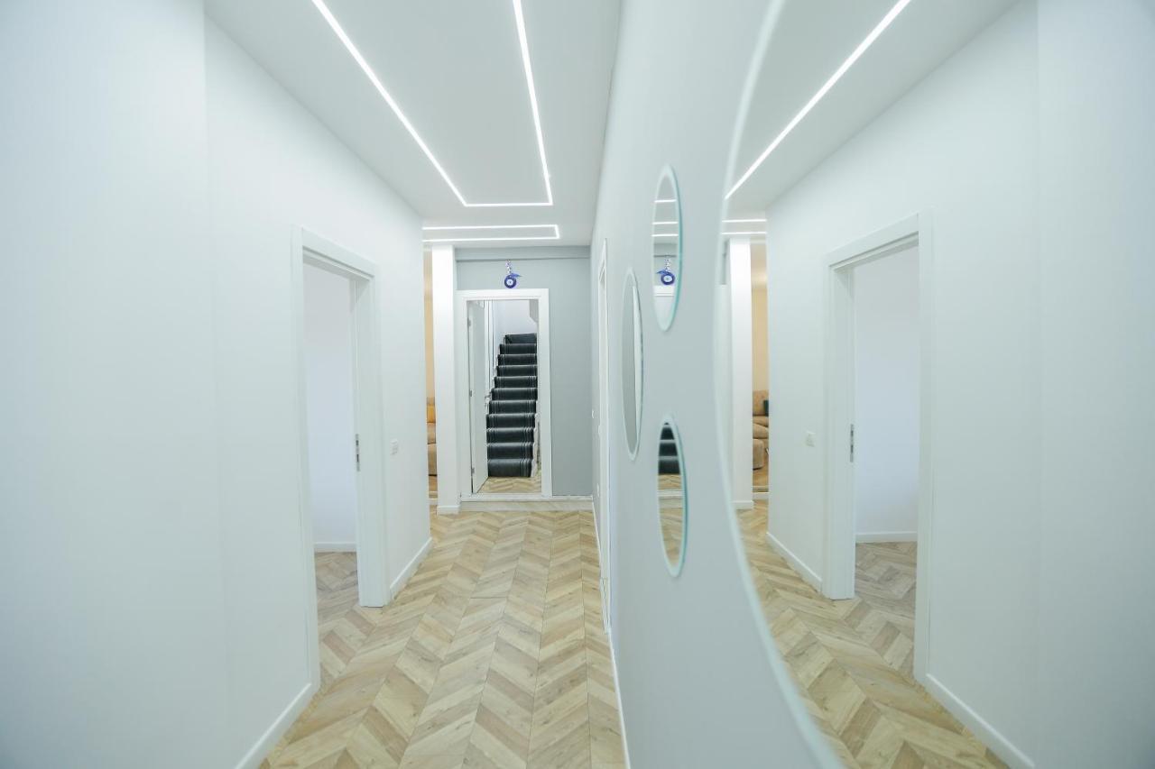 Miku Apartments-Luxury City View At Wilson Square Tirana Zewnętrze zdjęcie