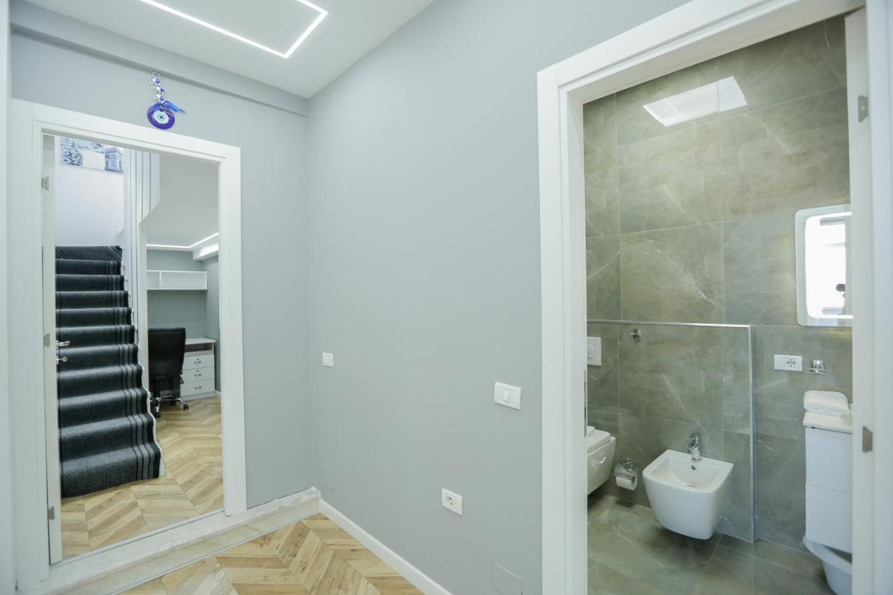 Miku Apartments-Luxury City View At Wilson Square Tirana Zewnętrze zdjęcie