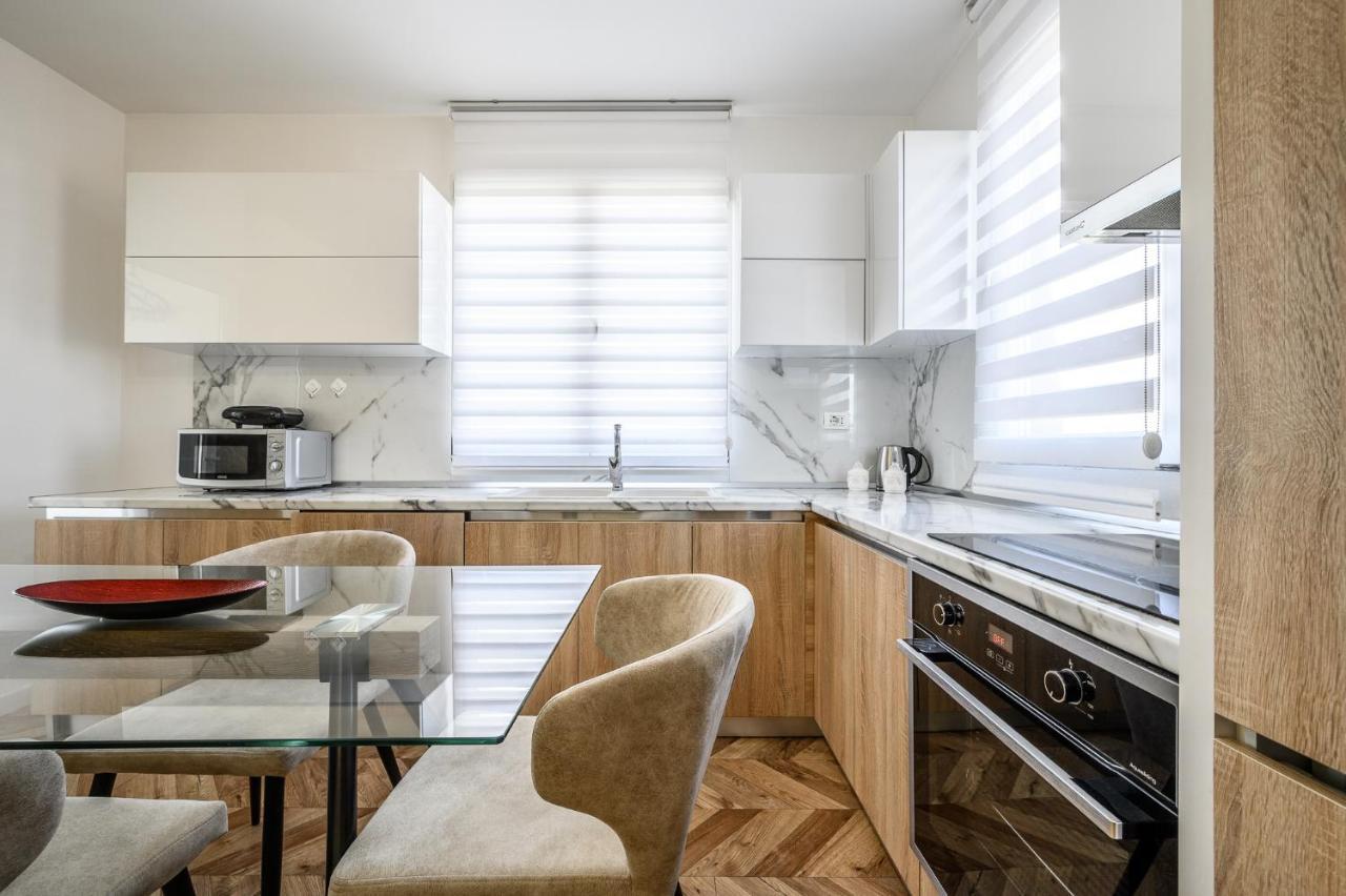 Miku Apartments-Luxury City View At Wilson Square Tirana Zewnętrze zdjęcie