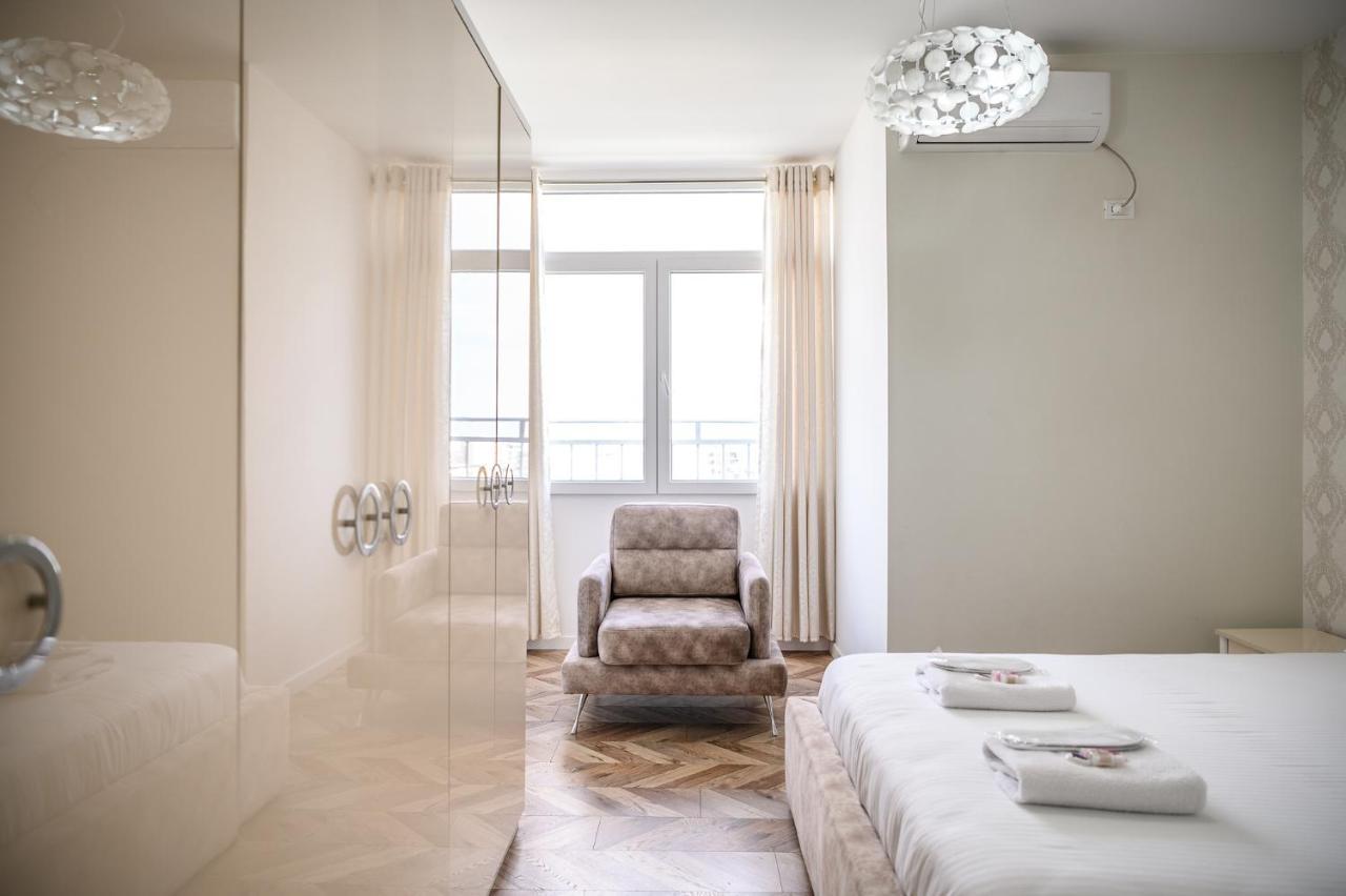 Miku Apartments-Luxury City View At Wilson Square Tirana Zewnętrze zdjęcie