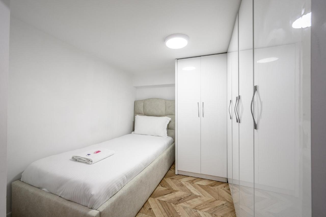 Miku Apartments-Luxury City View At Wilson Square Tirana Zewnętrze zdjęcie