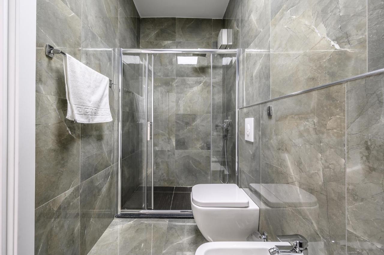 Miku Apartments-Luxury City View At Wilson Square Tirana Zewnętrze zdjęcie